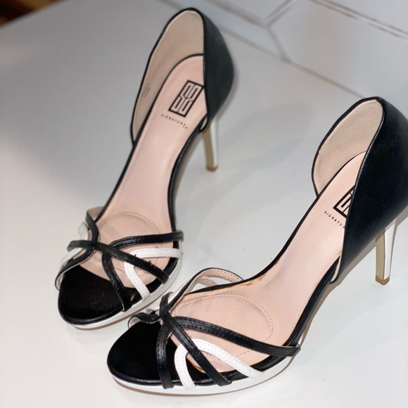 Signature Brand Heels black and white - Picture 3 of 5